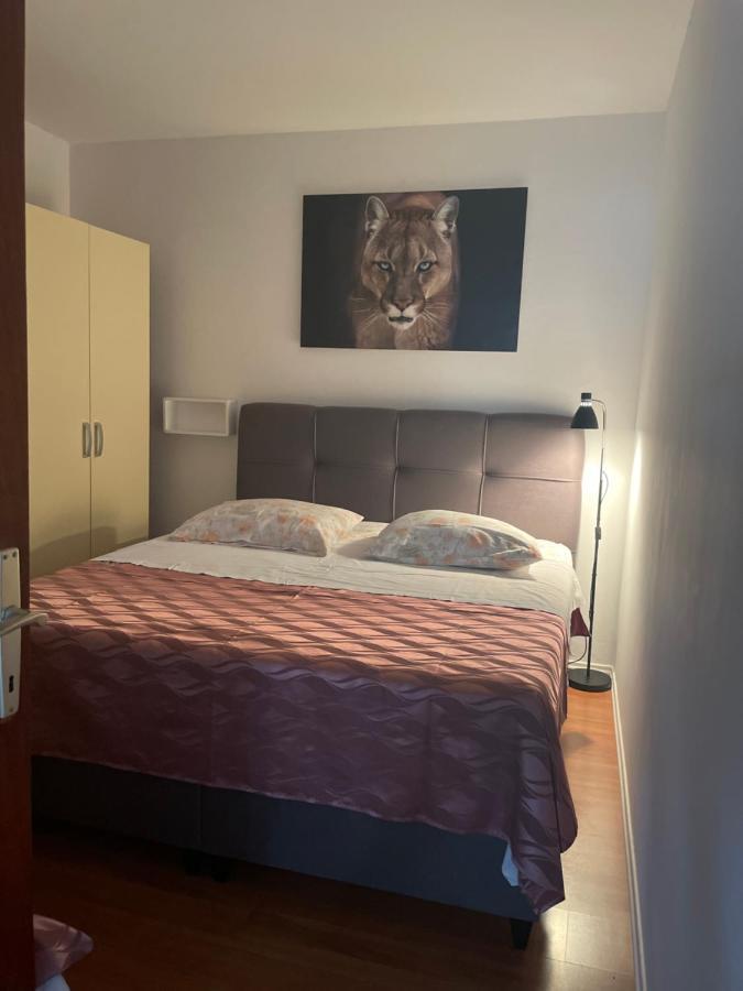 Apartments Iva Pakostane Luaran gambar