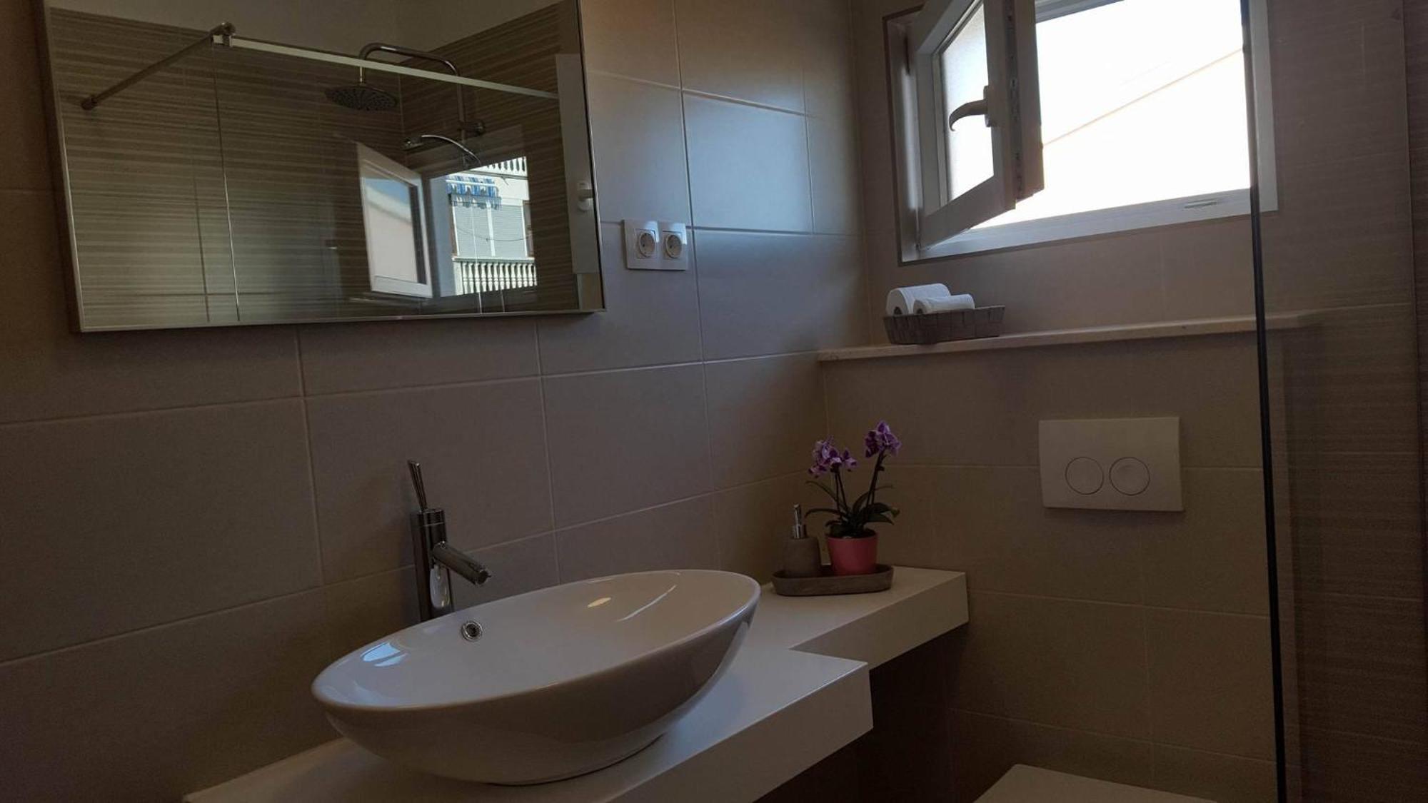 Apartments Iva Pakostane Bilik gambar