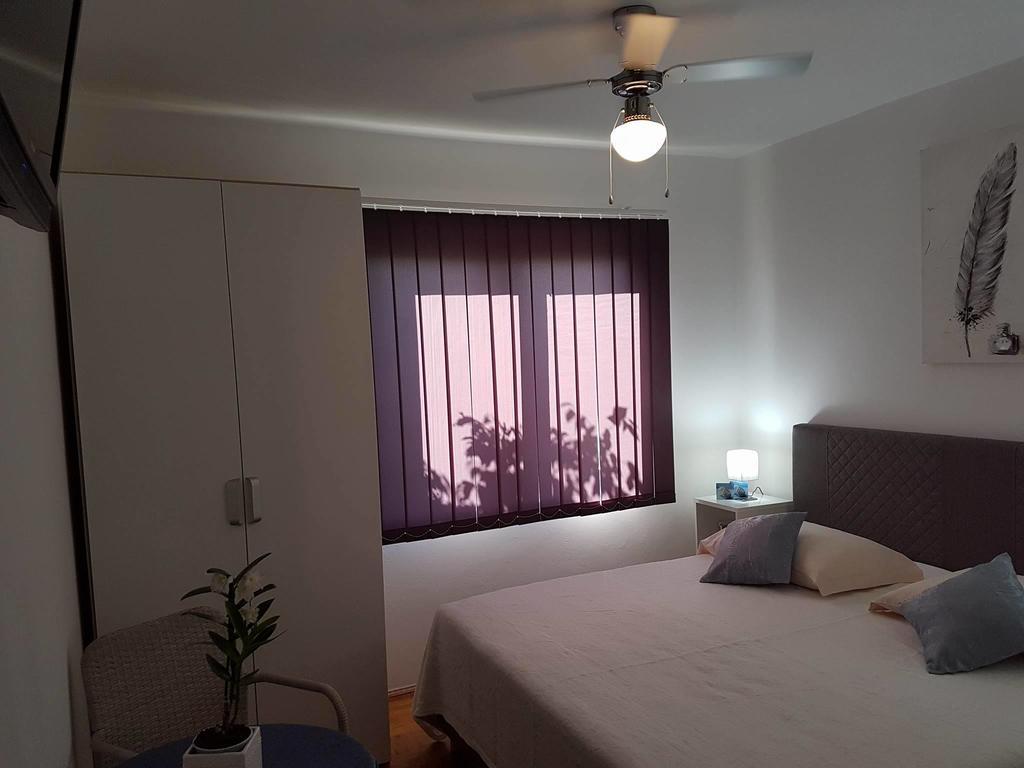 Apartments Iva Pakostane Luaran gambar